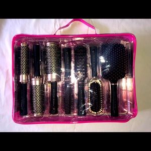 Brand-new never been used Paris Hilton hairbrushes.